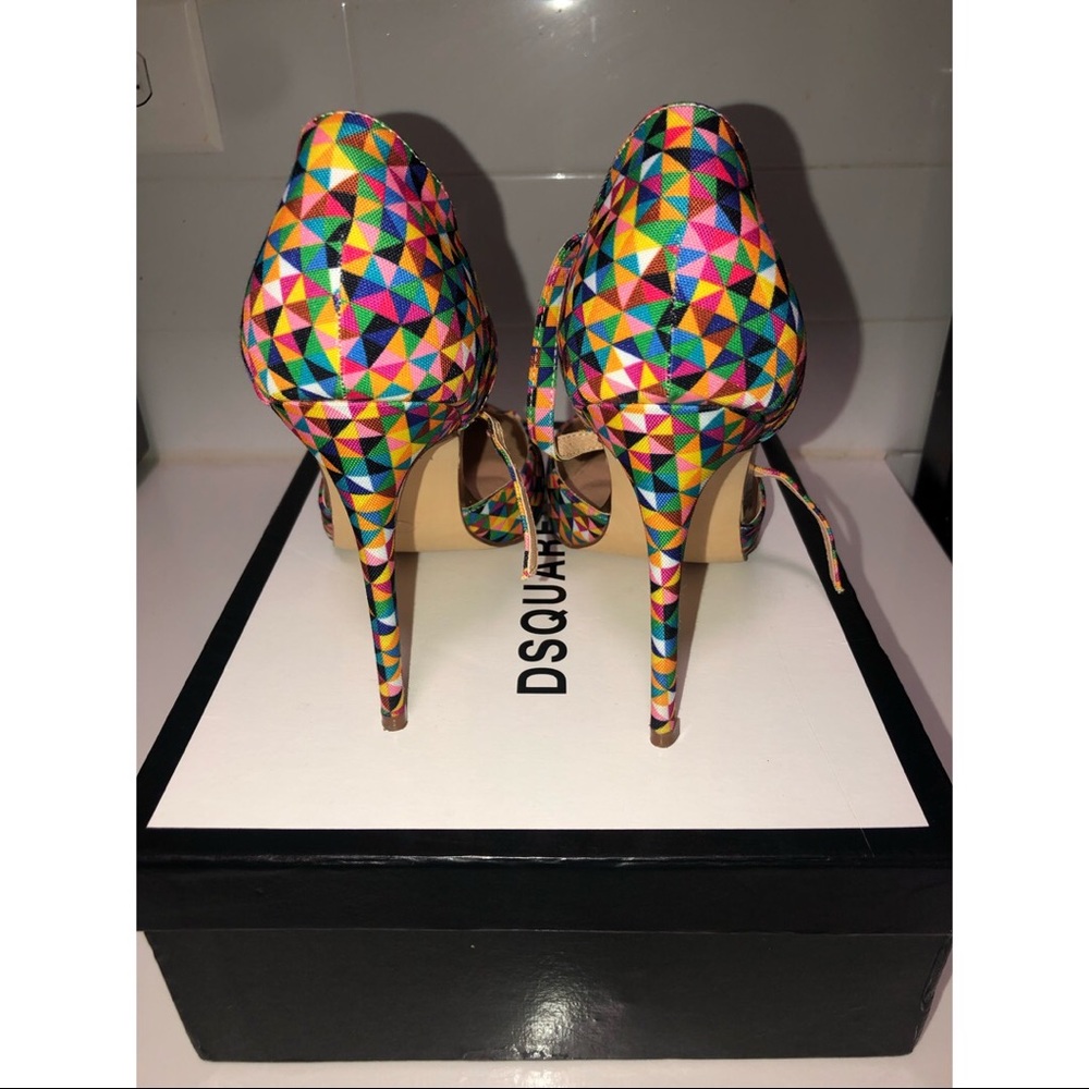 Colored aztec pattern pumps - Picture 2 of 7